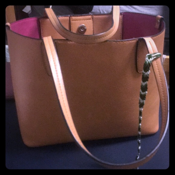 Purse - Picture 1 of 3